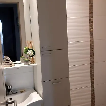 Quay For Exit Festival Apartment