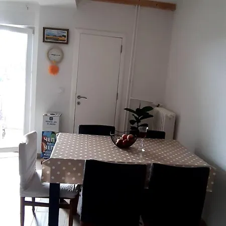 Quay For Exit Festival Apartment